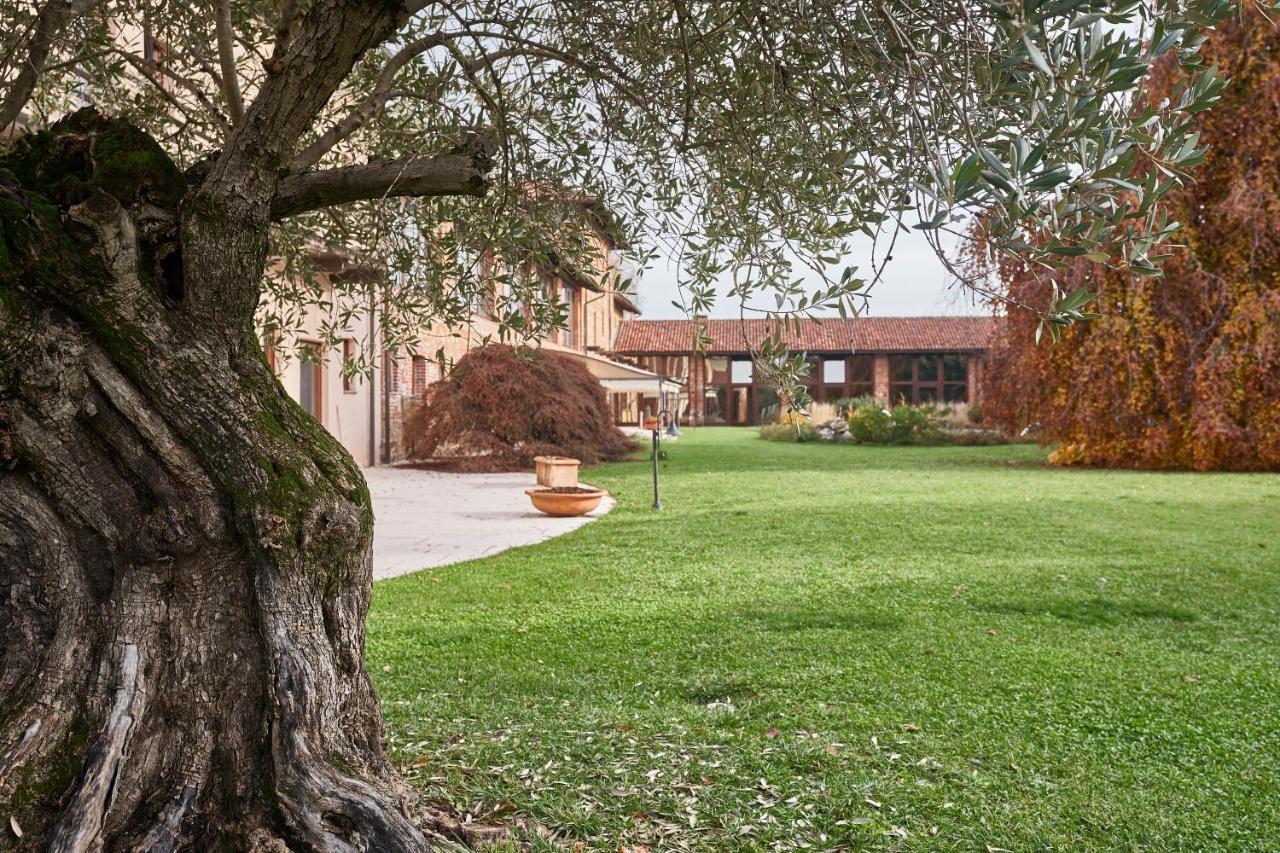 Relais Cascina Era Hotel Sandigliano ภายนอก รูปภาพ